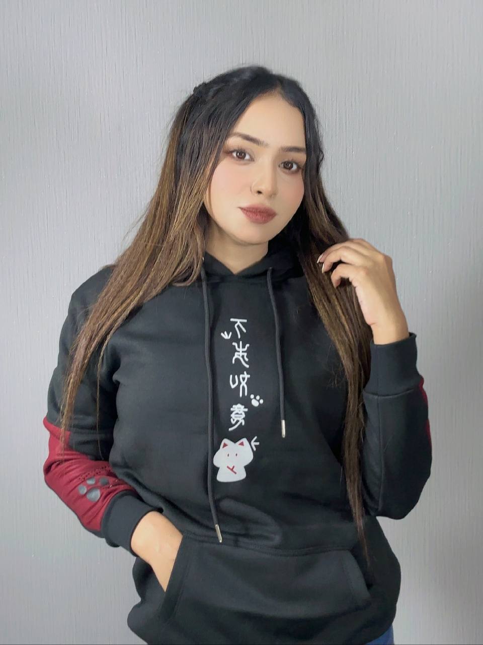 Anime Cotton Hoodies for Girls - Black đ¸