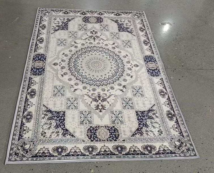 Kashmiri Velvet Persian Rugs: The Pinnacle of Elegance & Comfort - Design 23